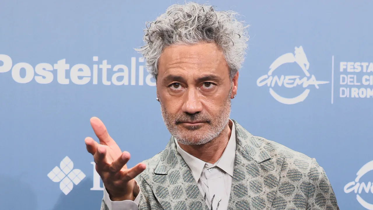 Taika Waititi'nin Star Wars Filmi Resmen Rafa Kalktı